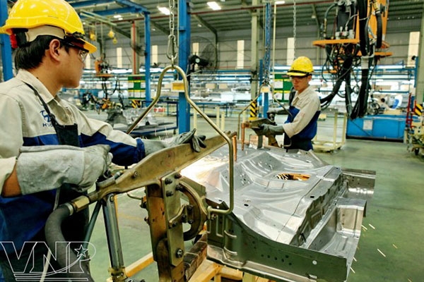 PESANAN PENGECATAN PABRIK